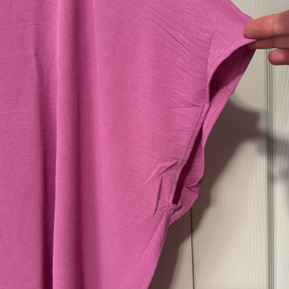 Andree By Unit Magenta Oversized Dolman Sleeve Split Neck Top - Picture 5 of 11